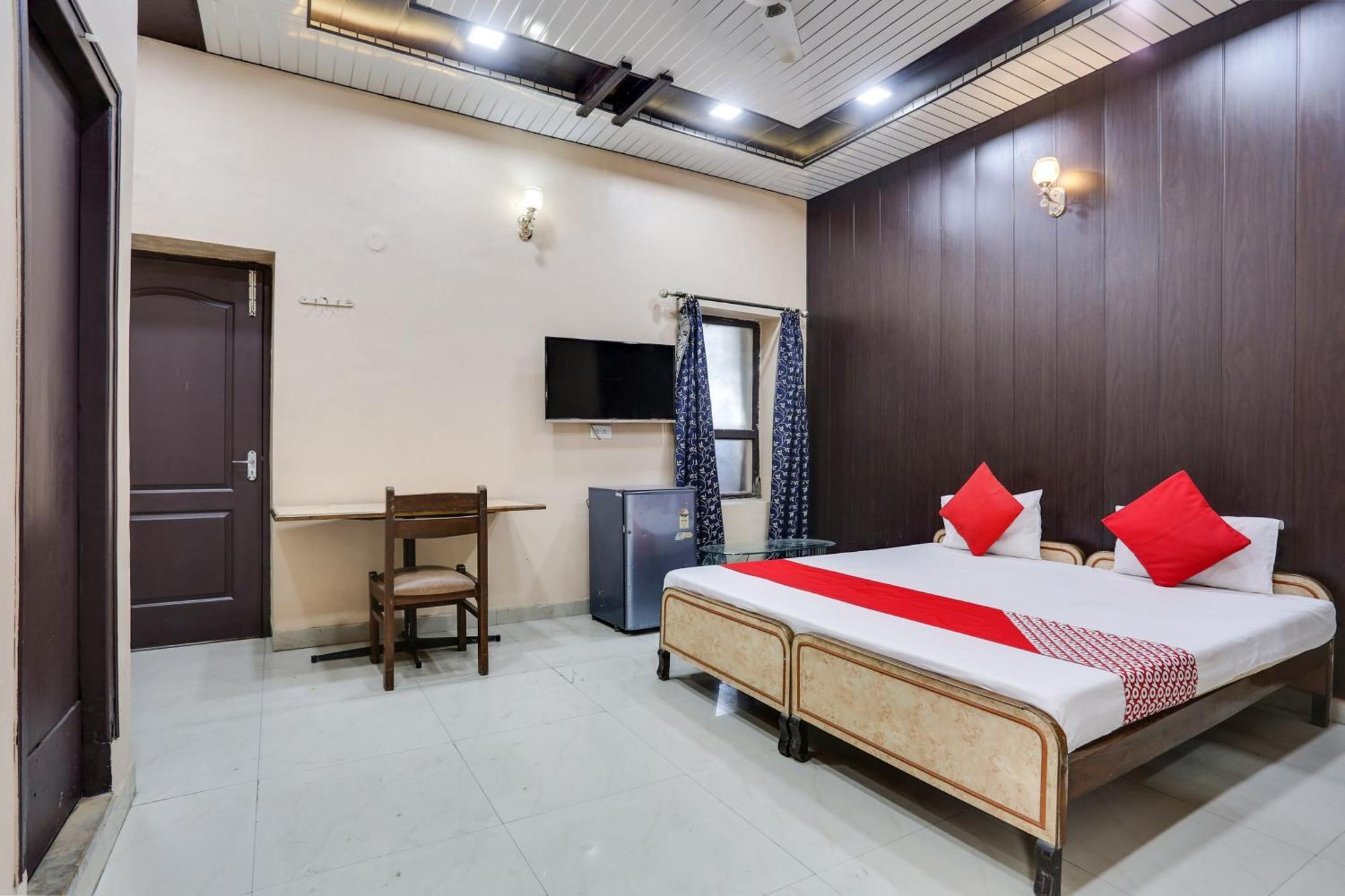 Oyo Spot On Lila Hotel 2*
