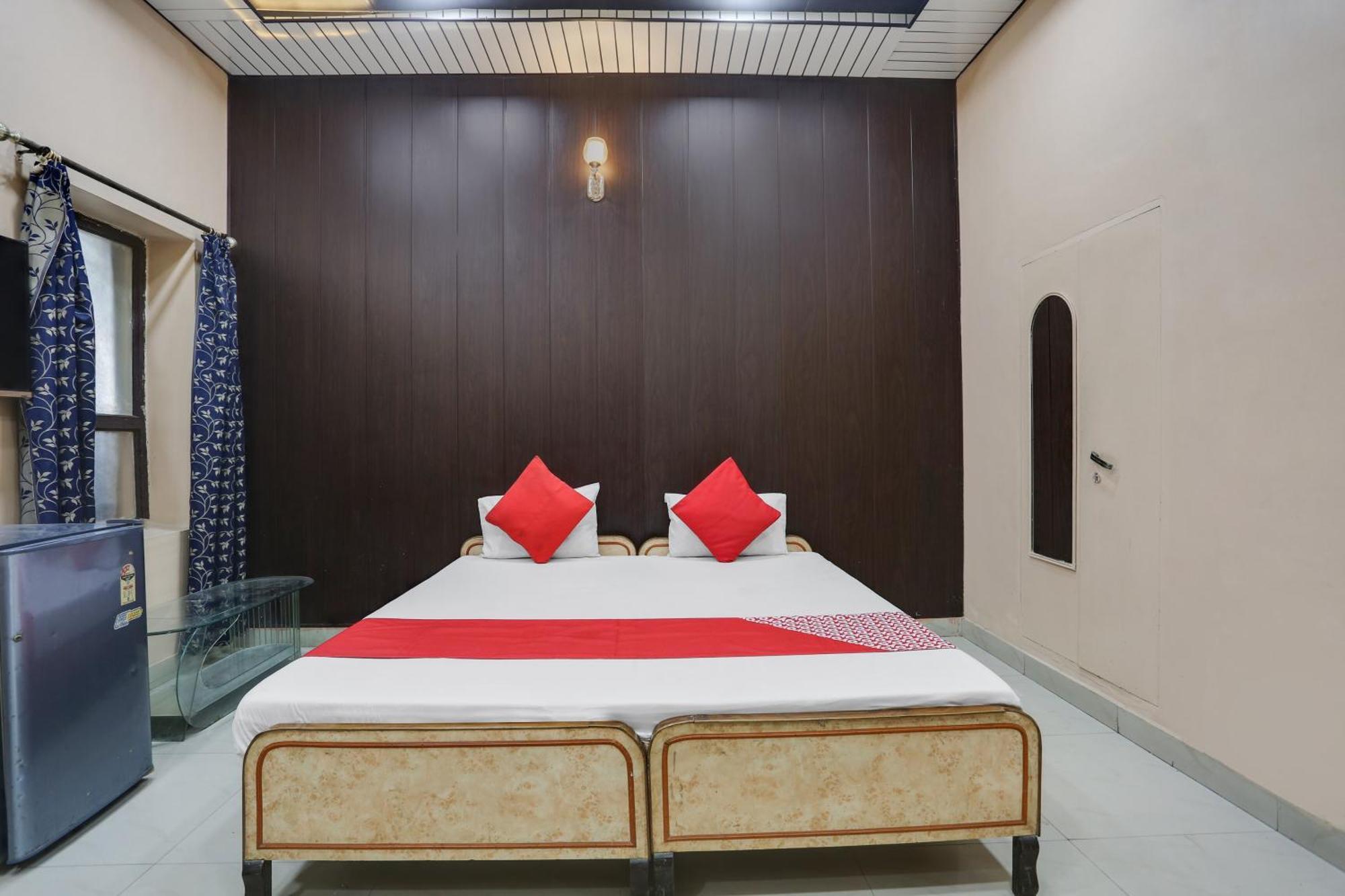 Hotel Oyo Spot On Lila 2*